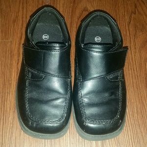 Size 8 1/2 Wide Toddler Black Velcro Dress Shoes